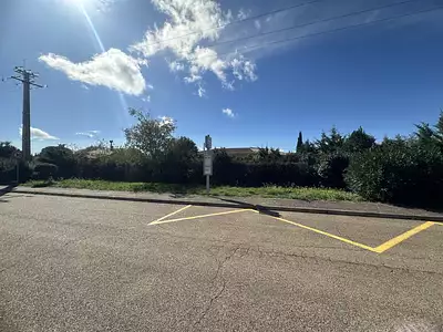 Terrain, 603 m²