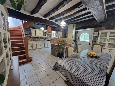 Maison, 216 m²