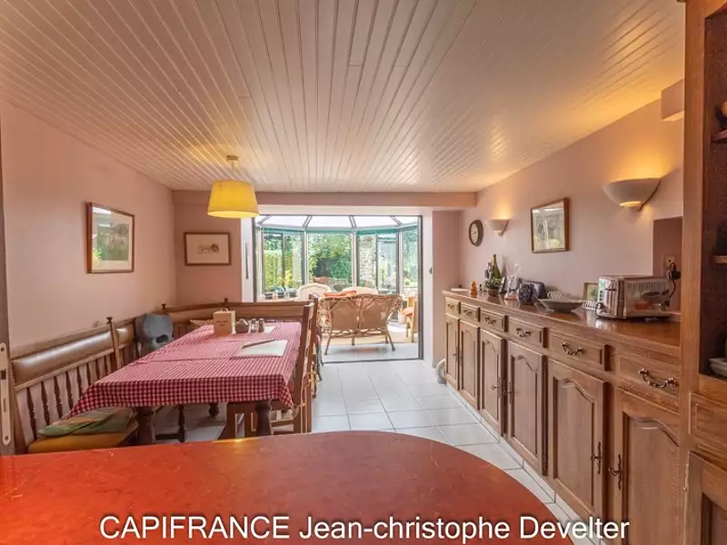 Maison, 250 m²