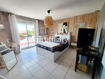 Maison, 165 m²