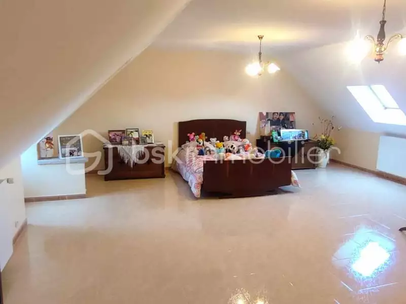 Maison, 175 m²