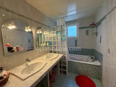 Maison, 147 m²