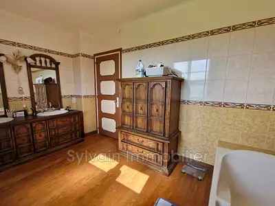 Maison, 216 m²