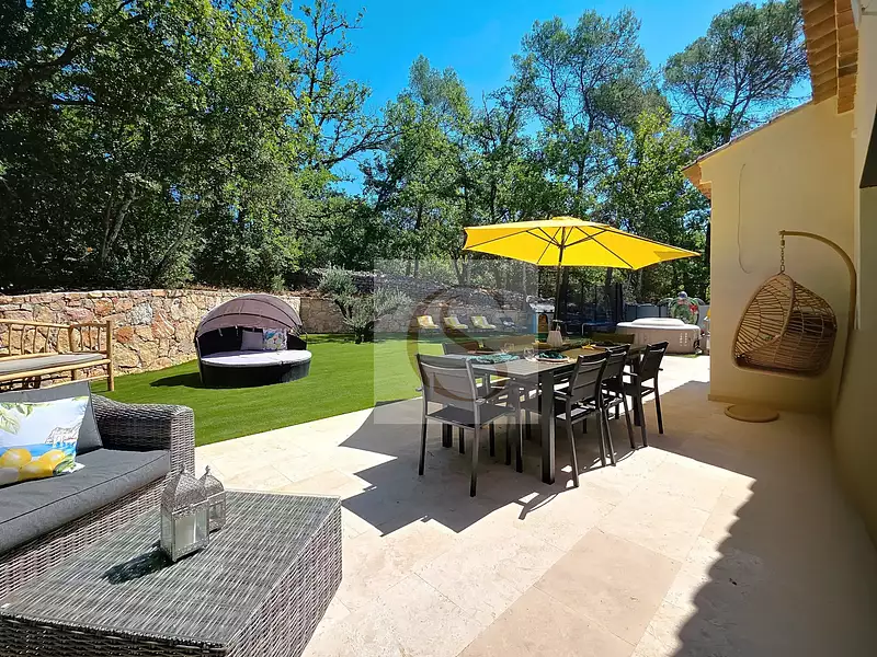 Maison, 180 m²