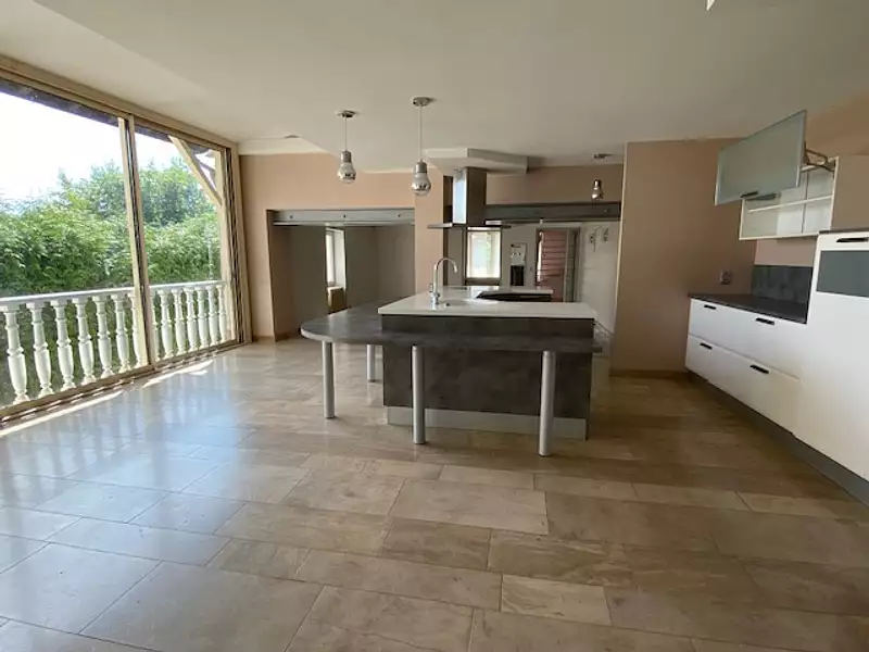 Maison, 290 m²