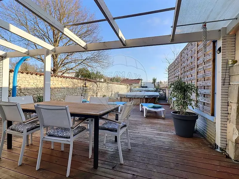 Maison, 162 m²