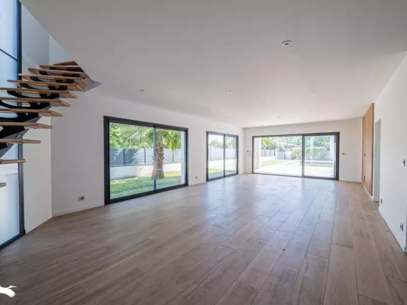 Maison, 197 m²