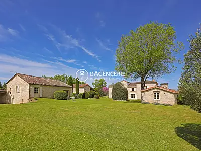 Maison, 360 m²