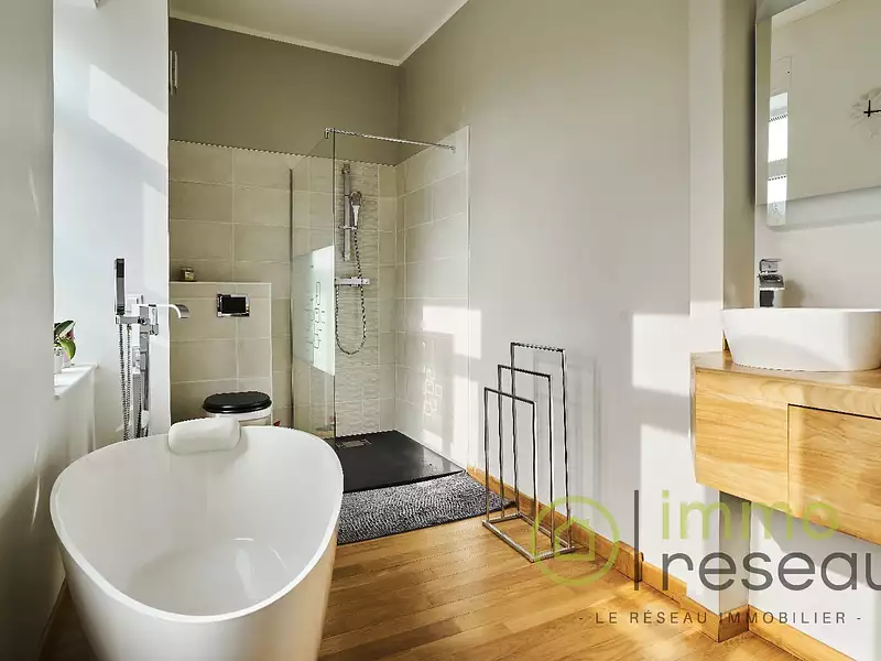 Maison, 183 m²