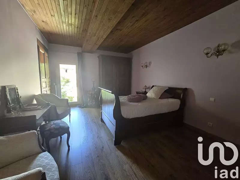 Maison, 230 m²