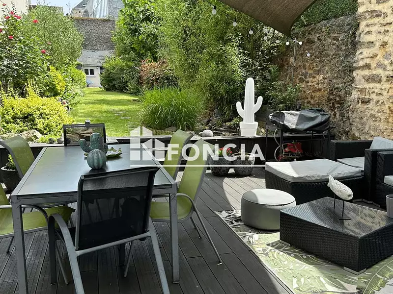 Maison, 274 m²