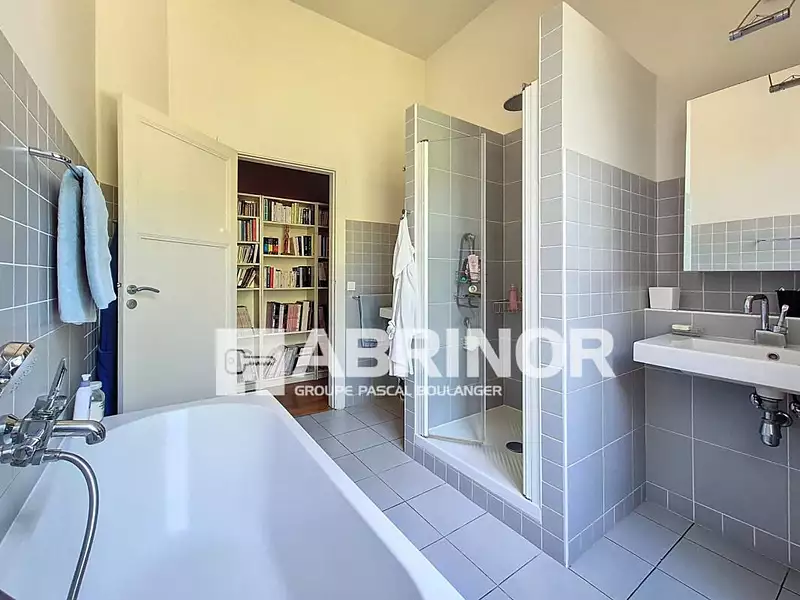 Maison, 307 m²