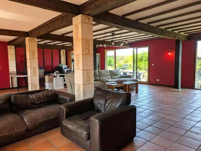 Maison, 900 m²