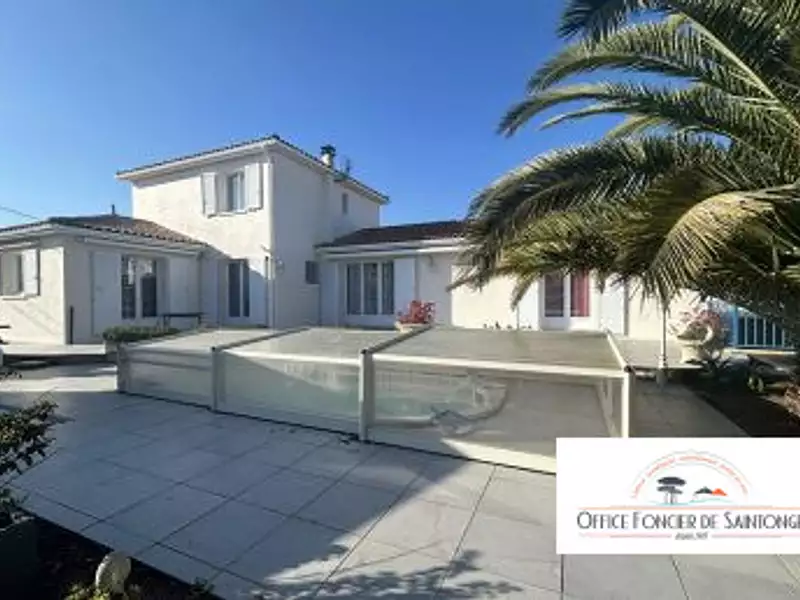 Maison, 222 m²