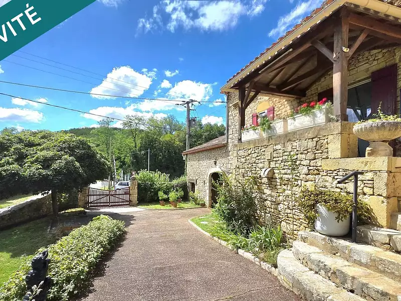 Maison, 165 m²