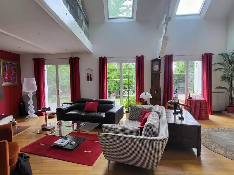 Maison, 338 m²