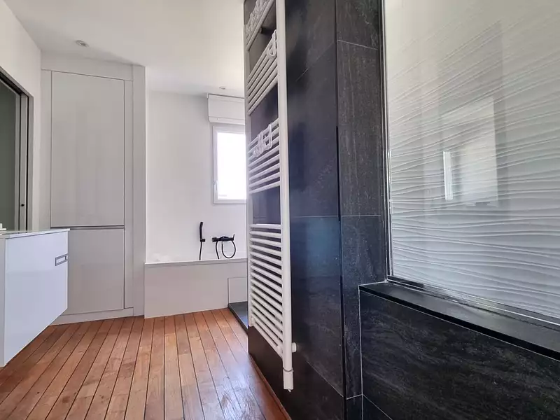 Maison, 241 m²