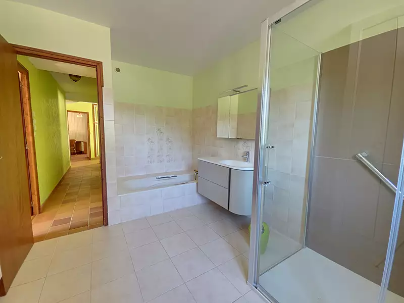 Maison, 190 m²
