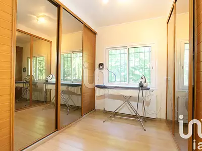 Maison, 220 m²