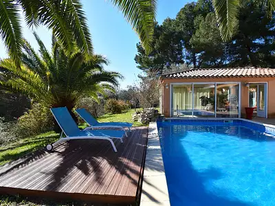 Maison, 235 m²