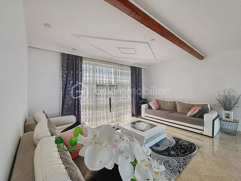 Maison, 280 m²