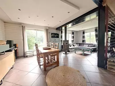 Maison, 115 m²