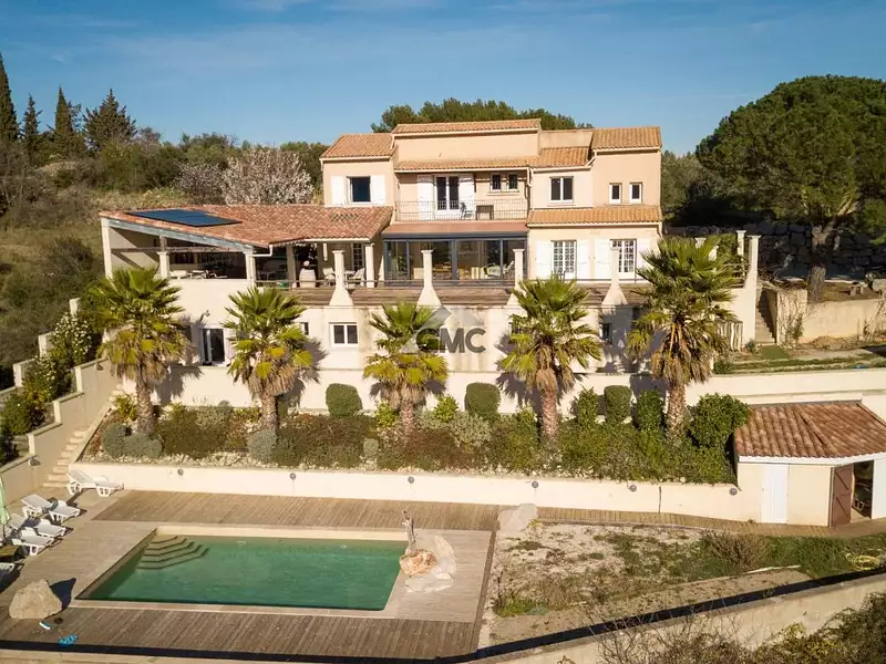 Maison, 222 m²