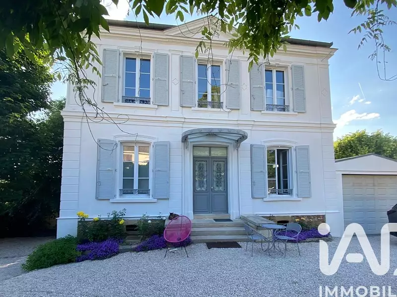 Maison, 233 m²