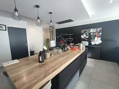 Maison, 237 m²
