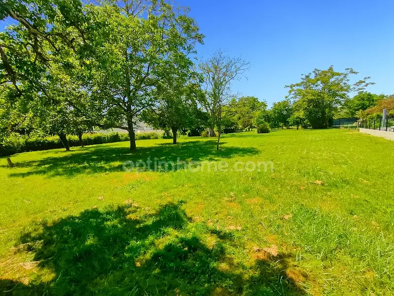 Terrain, 2 110 m²