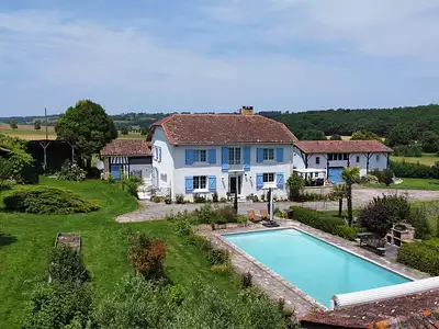 Maison, 325 m²