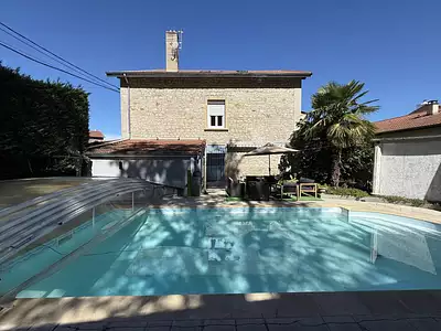 Maison, 230 m²
