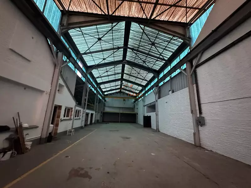 Parking, 600 m²