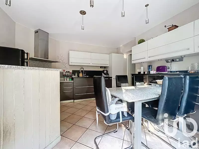 Maison, 227 m²