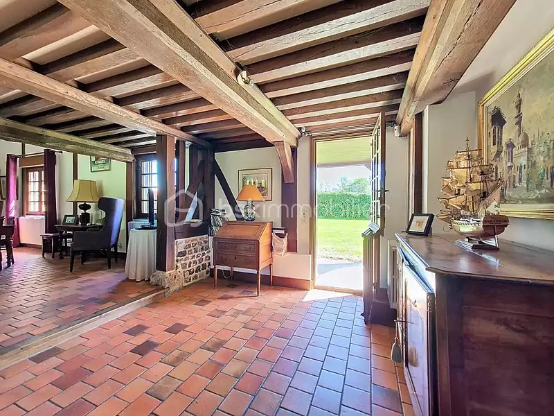 Maison, 255 m²