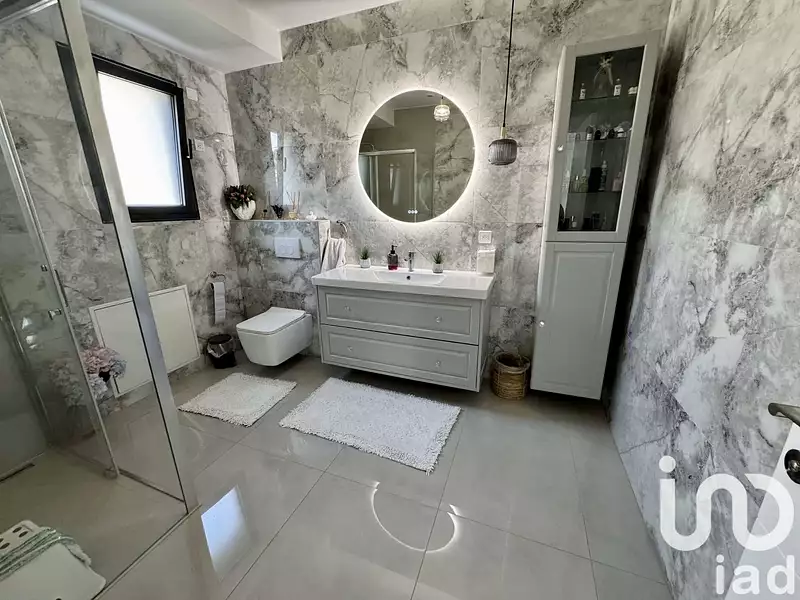 Maison, 280 m²