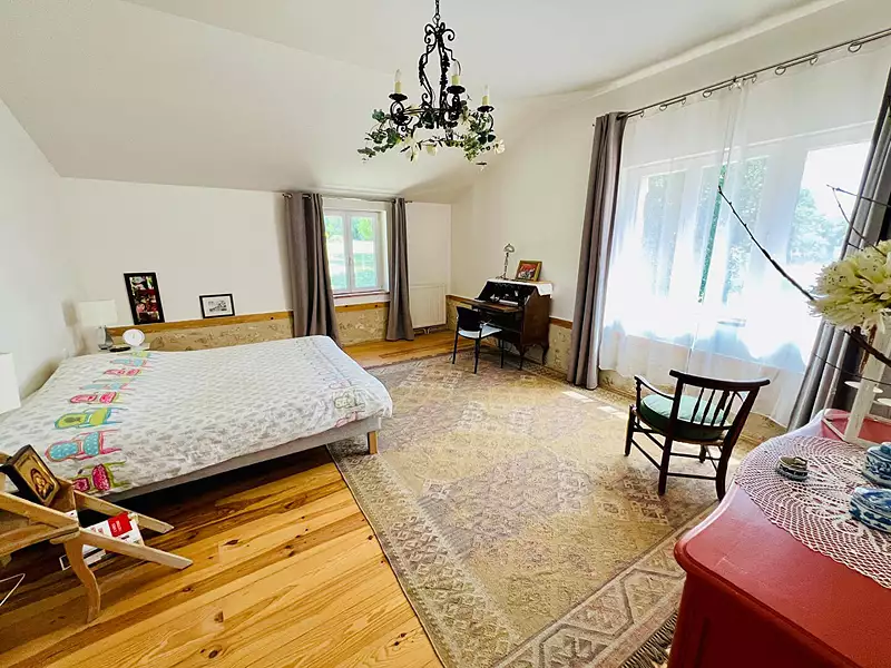 Maison, 246 m²