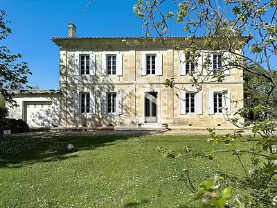 Maison, 210 m²