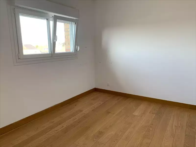 Immeuble, 654 m²