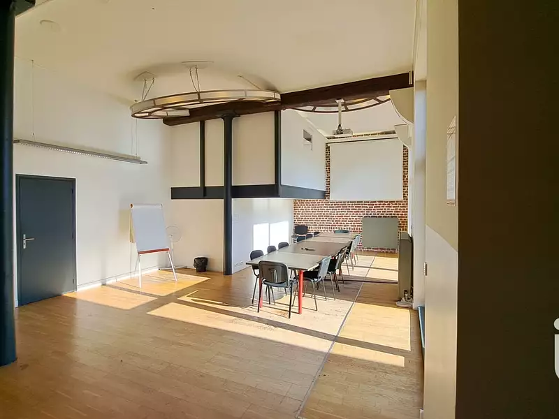 Immeuble, 643 m²