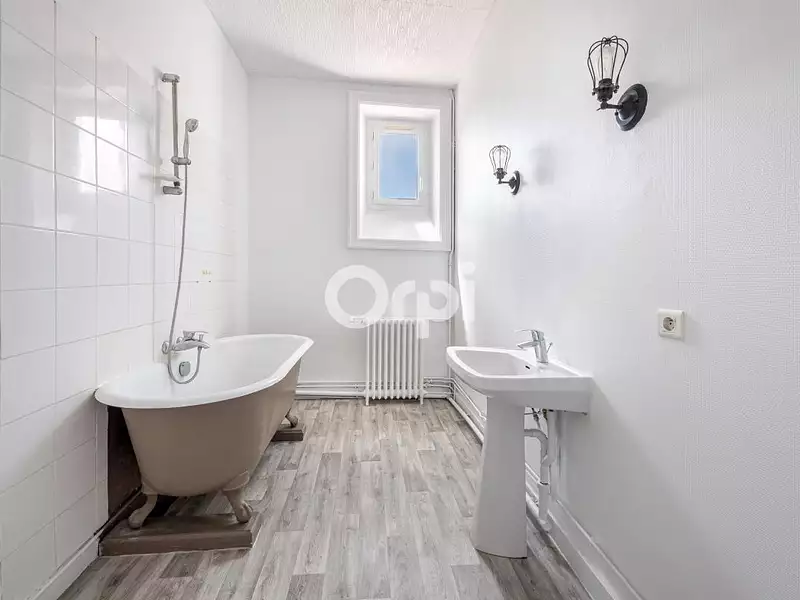 Maison, 180 m²