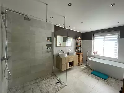 Maison, 220 m²