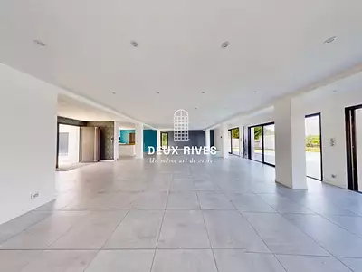 Maison, 350 m²