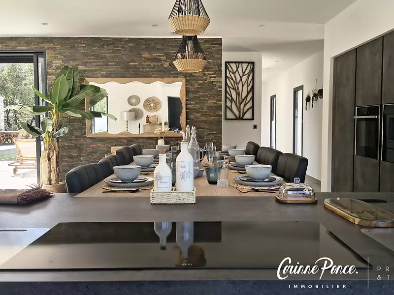 Maison, 332 m²