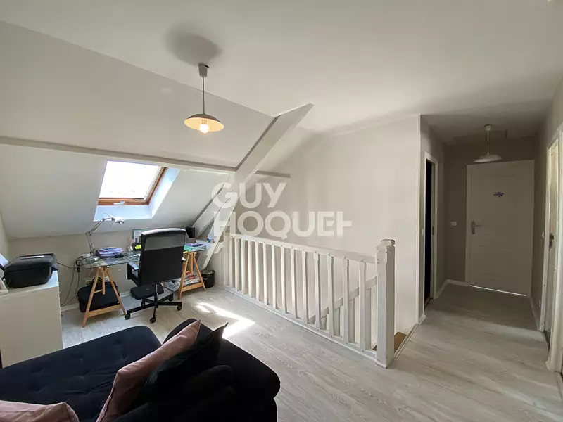 Maison, 180 m²