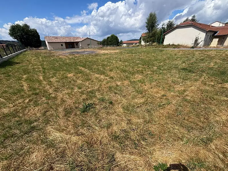 Terrain, 912 m²