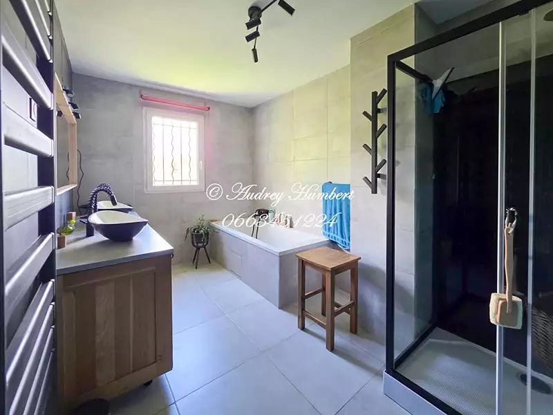 Maison, 156 m²