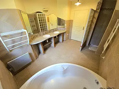 Maison, 370 m²