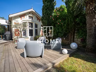 Maison, 225 m²