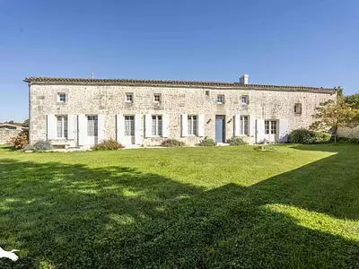 Maison, 205 m²